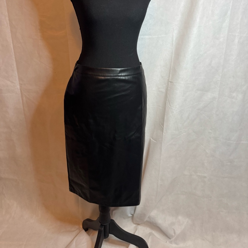 Black Faux Leather Pencil Skirt - Sleek Work-to-Evening Style